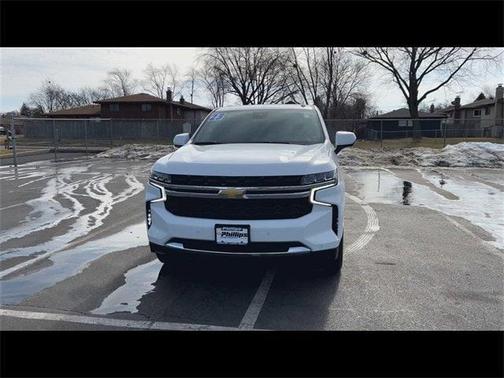 2023 Chevrolet Suburban LS