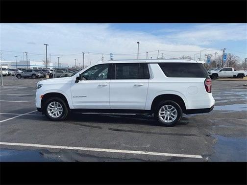 2023 Chevrolet Suburban LS