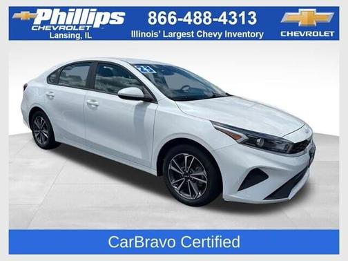 Snow White Pearl 2023 Kia Forte LXS