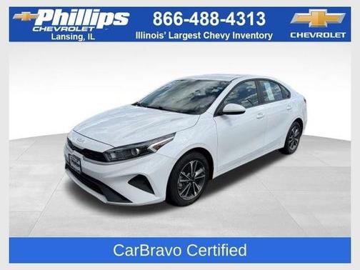 Snow White Pearl 2023 Kia Forte LXS