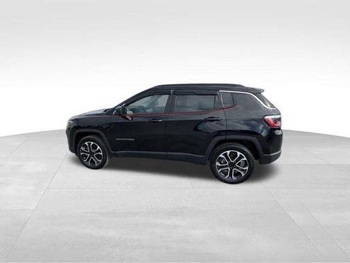 Diamond Black 2022 Jeep Compass Limited