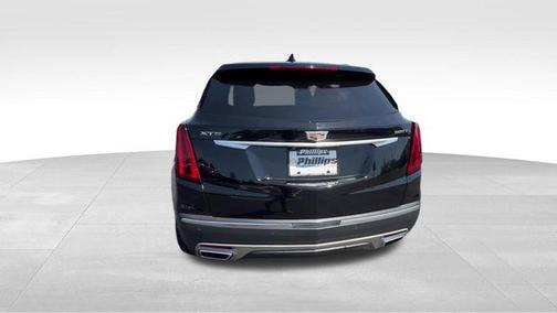 Stellar Black Metallic 2021 Cadillac XT5 Premium Luxury