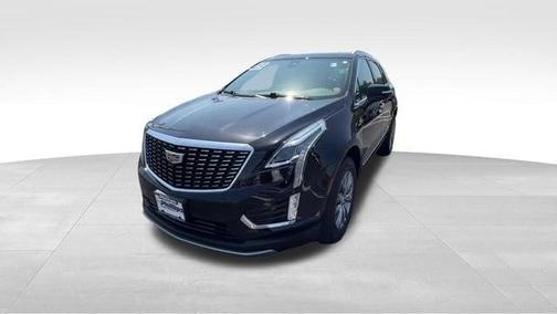 Stellar Black Metallic 2021 Cadillac XT5 Premium Luxury