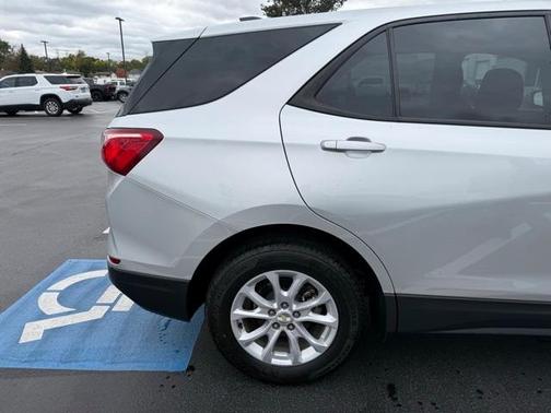 2021 Chevrolet Equinox LS