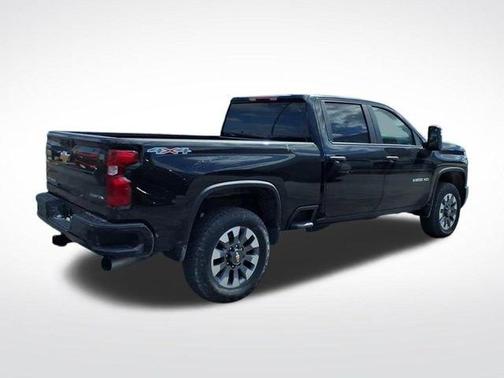 Black 2026 Chevrolet Silverado 2500 Custom