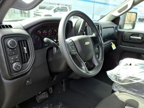 Black 2026 Chevrolet Silverado 2500 Custom