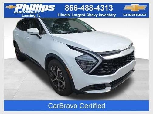 Glacial White Pearl 2024 Kia Sportage EX