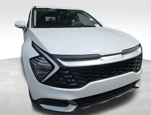 Glacial White Pearl 2024 Kia Sportage EX