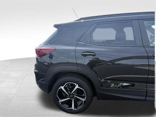 Mosaic Black Metallic 2022 Chevrolet Trailblazer RS