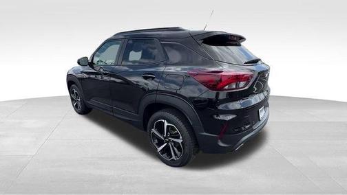 Mosaic Black Metallic 2022 Chevrolet Trailblazer RS