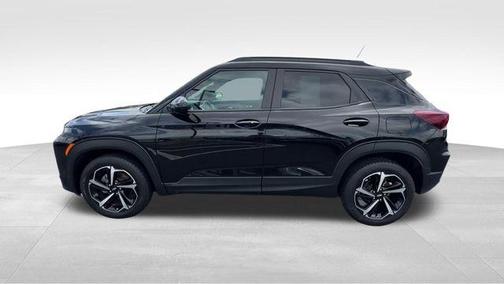 Mosaic Black Metallic 2022 Chevrolet Trailblazer RS