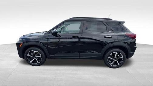 Mosaic Black Metallic 2022 Chevrolet Trailblazer RS