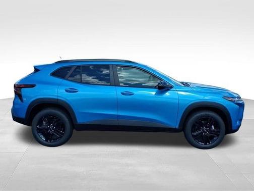 Marina Blue 2026 Chevrolet Trax ACTIV