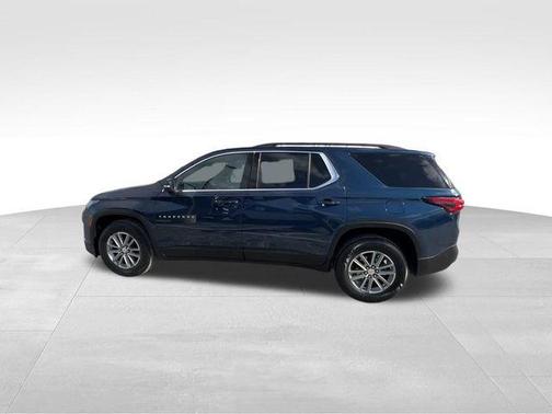 Northsky Blue Metallic 2023 Chevrolet Traverse LT Cloth