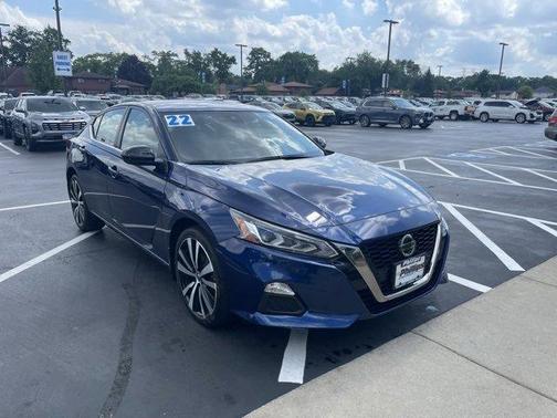 2022 Nissan Altima 2.5 SR
