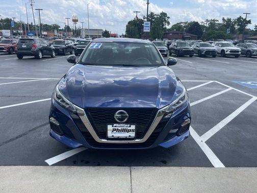 2022 Nissan Altima 2.5 SR