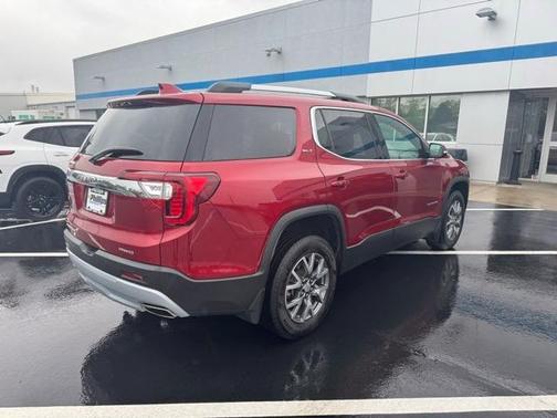 2022 GMC Acadia SLT