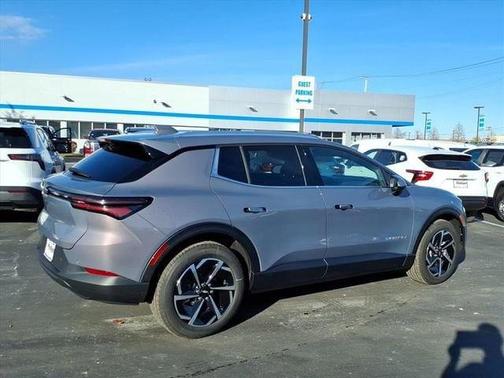 2026 Chevrolet Equinox EV LT 2