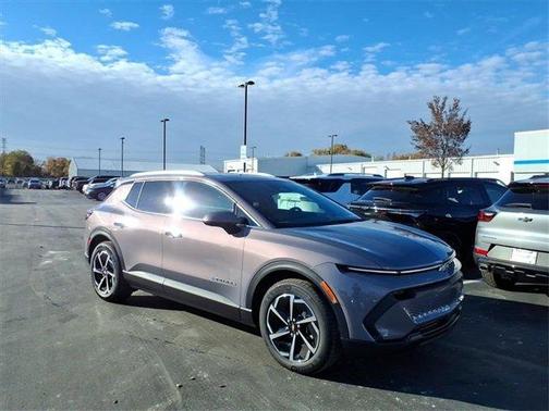 2026 Chevrolet Equinox EV LT 2