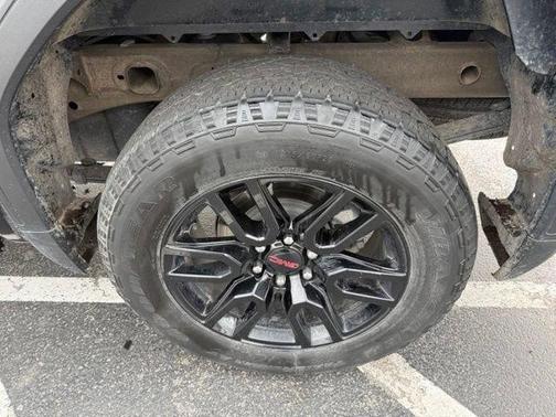 Onyx Black 2023 GMC Sierra 1500 Elevation