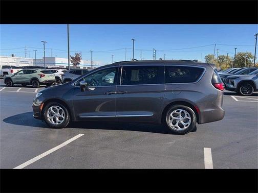 2022 Chrysler Pacifica Limited