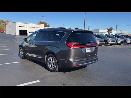 2022 Chrysler Pacifica Limited