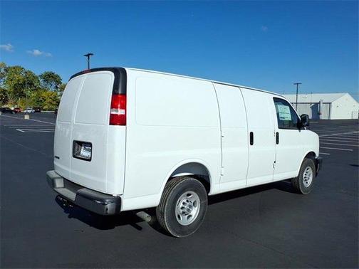 2025 Chevrolet Express 2500 Work Van