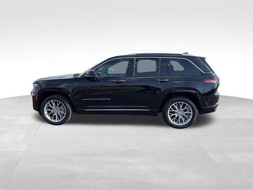 2023 Jeep Grand Cherokee Summit