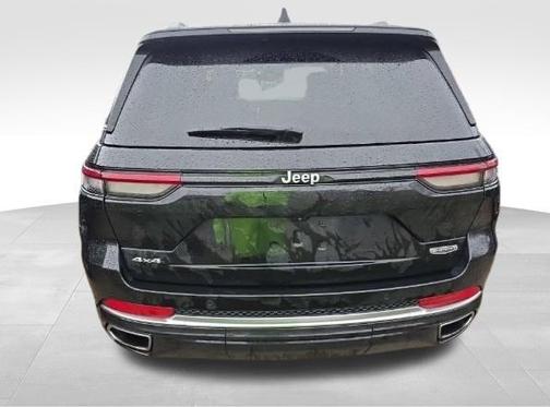 2023 Jeep Grand Cherokee Summit
