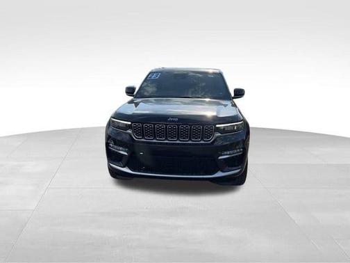 2023 Jeep Grand Cherokee Summit