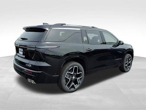 Mosaic Black Metallic 2026 Chevrolet Traverse High Country