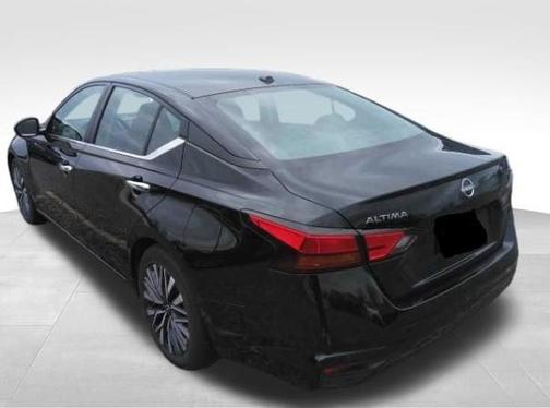 Super Black Clearcoat 2024 Nissan Altima 2.5 SV