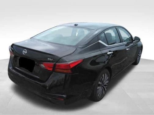 Super Black Clearcoat 2024 Nissan Altima 2.5 SV