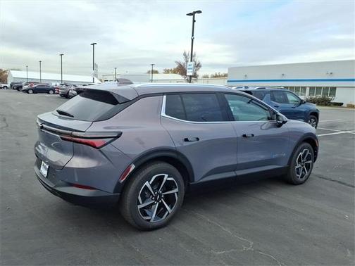 2026 Chevrolet Equinox EV LT 2