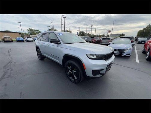 2023 Jeep Grand Cherokee L Laredo