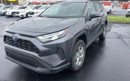 2022 Toyota RAV4 Hybrid XLE