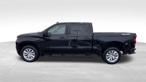 Mosaic Black Metallic 2022 Chevrolet Silverado 1500 Limited Custom