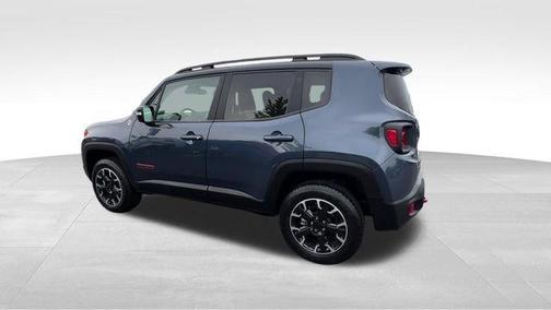 Slate Blue Pearlcoat 2023 Jeep Renegade Trailhawk