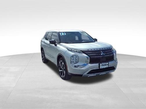 2022 Mitsubishi Outlander SE