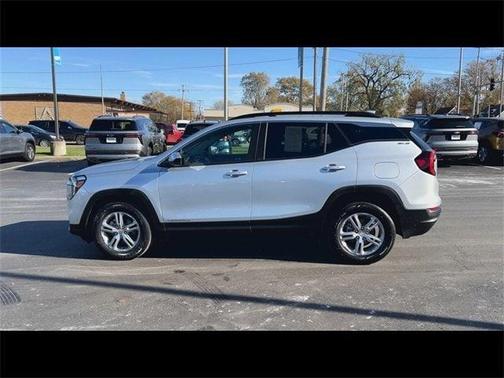 2022 GMC Terrain SLE