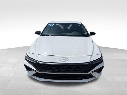 White 2025 Hyundai ELANTRA SEL Sport