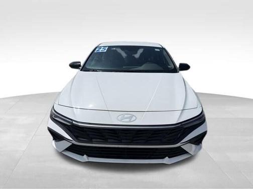 White 2025 Hyundai ELANTRA SEL Sport