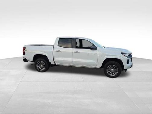 Summit White 2023 Chevrolet Colorado LT