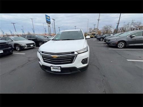 2023 Chevrolet Traverse LT Leather