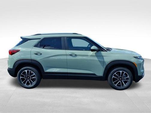 Green 2026 Chevrolet Trailblazer LT