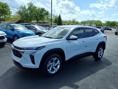 Summit White 2026 Chevrolet Trax LS