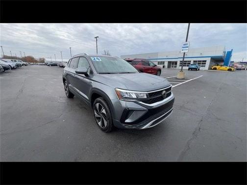 2024 Volkswagen Taos 1.5T SE