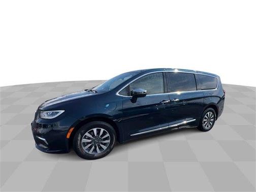 2022 Chrysler Pacifica Hybrid Limited