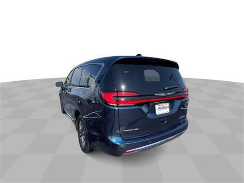 2022 Chrysler Pacifica Hybrid Limited
