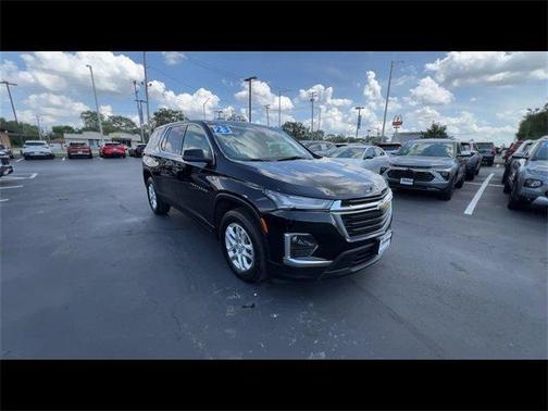 2023 Chevrolet Traverse LS